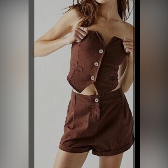 NWT Free people no business here set size XS. 
Corset / high rise short - Picture 6 of 6